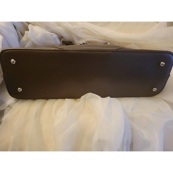 NWT Chocolate Vegan Leather Covered Lock & Key Medium Top Handle Satchel Handbag - Picture 8 of 11